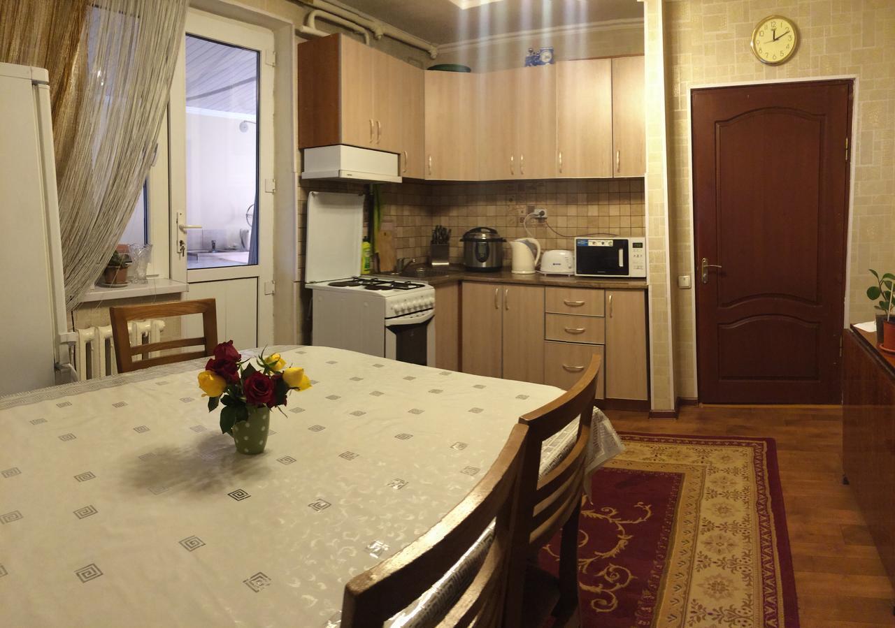 Holiday Hostel House Biszkek Zewnętrze zdjęcie