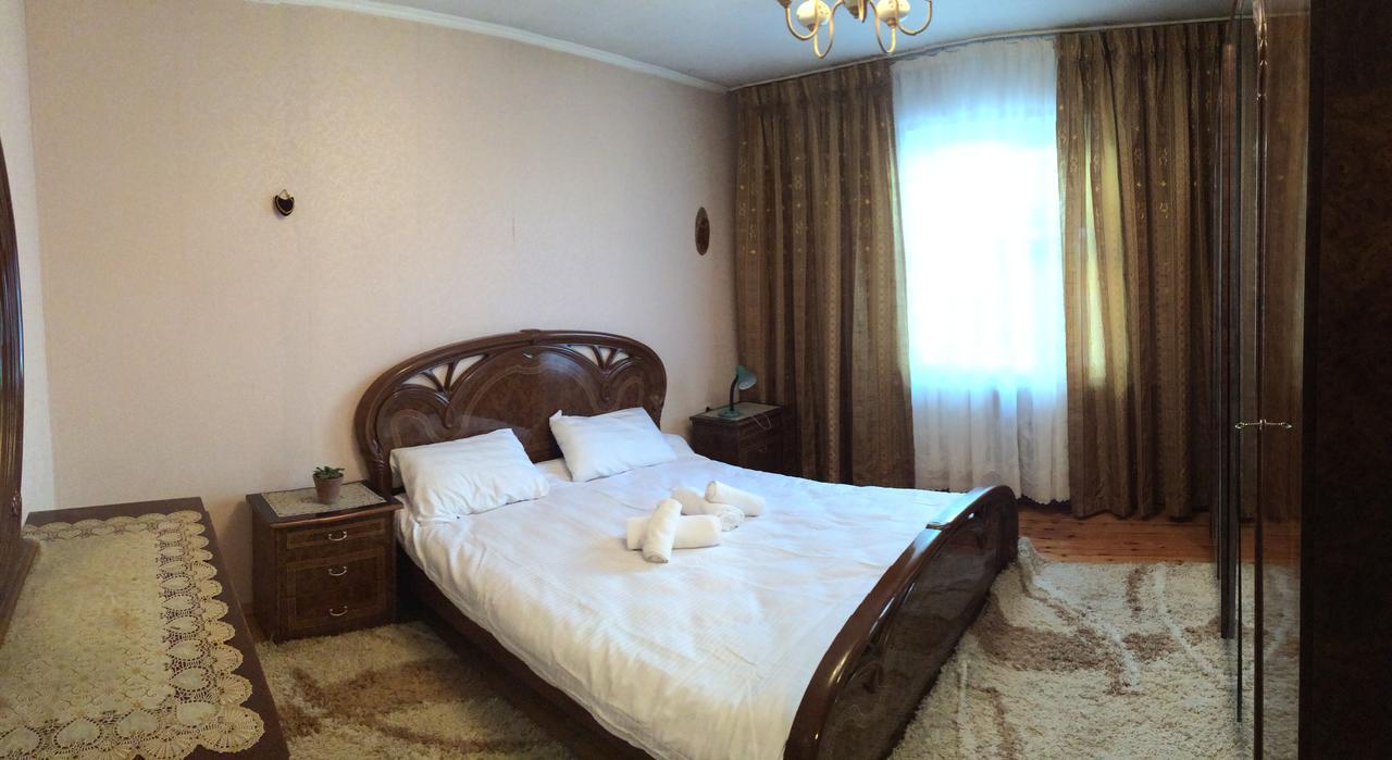 Holiday Hostel House Biszkek Zewnętrze zdjęcie