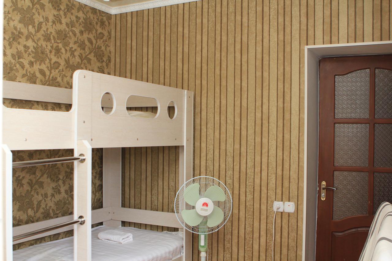 Holiday Hostel House Biszkek Zewnętrze zdjęcie