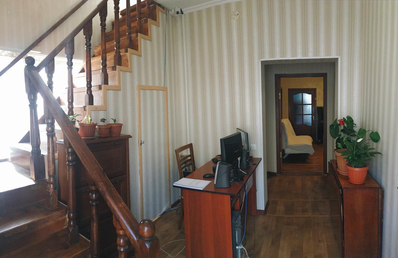 Holiday Hostel House Biszkek Zewnętrze zdjęcie